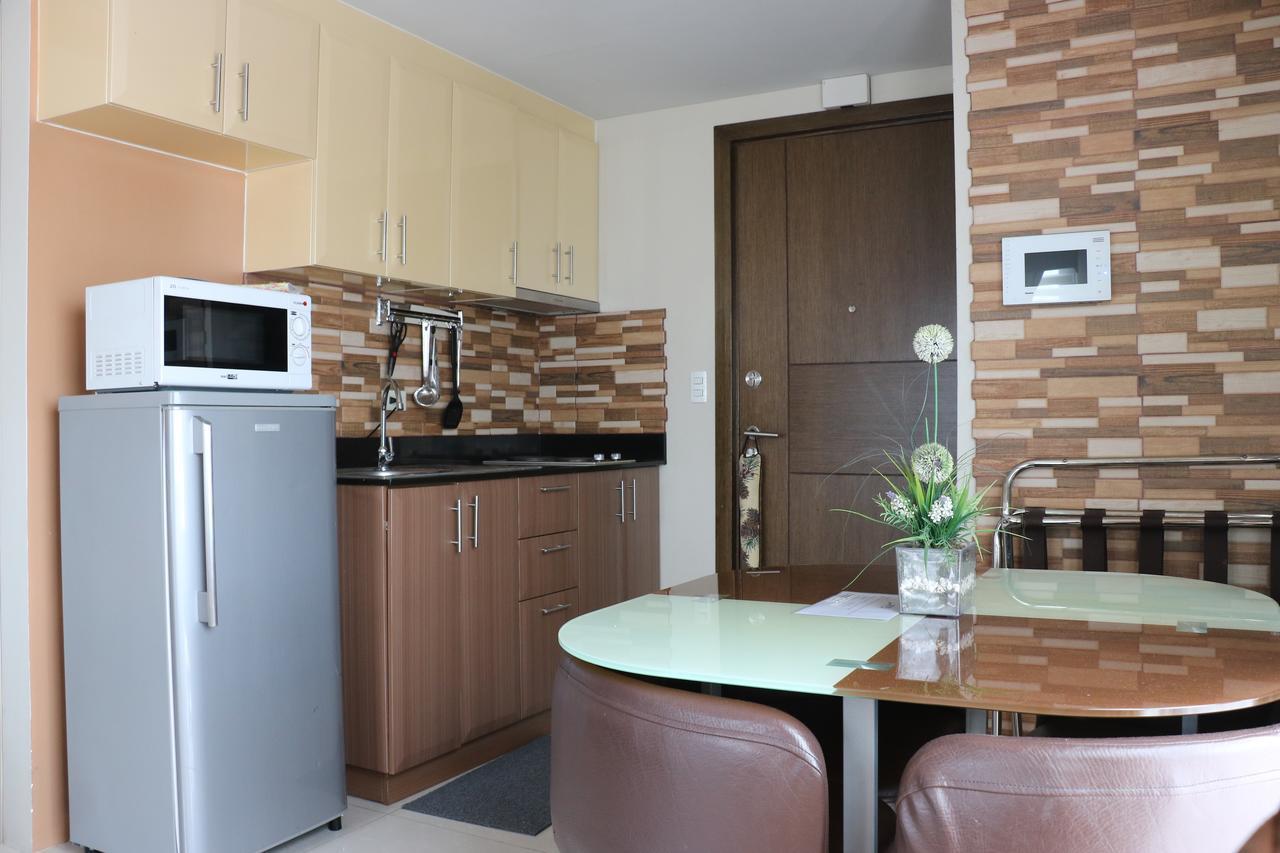 One Palm Tree Villas 马尼拉 外观 照片