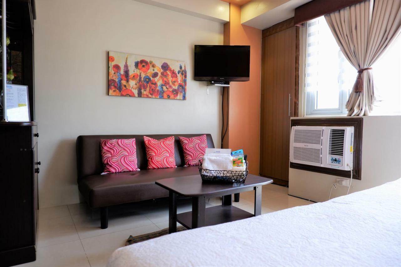 One Palm Tree Villas 马尼拉 外观 照片